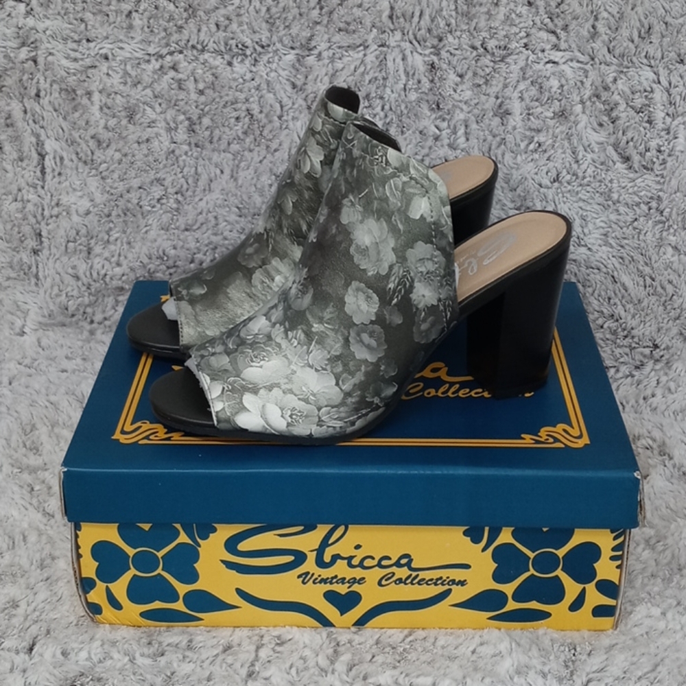 0702 Sbicca Estella Floral Print Slide Sandals